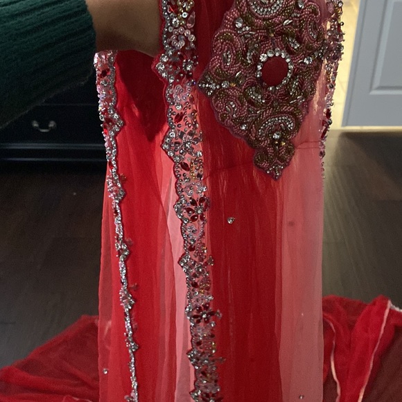 Half Saree (red/pink) - Picture 7 of 7